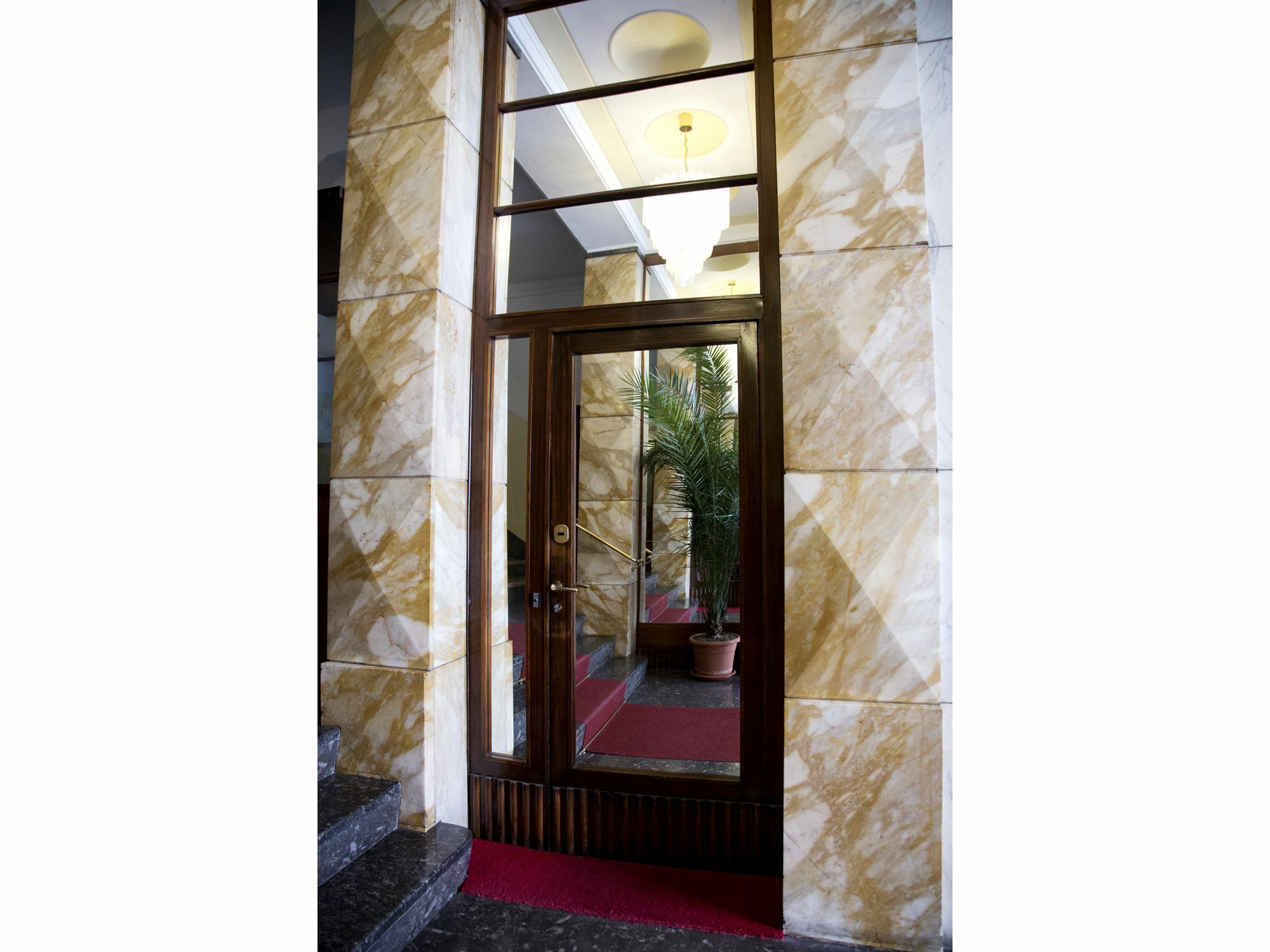 Hintown S. Lorenzo Arcade Milan Exterior photo